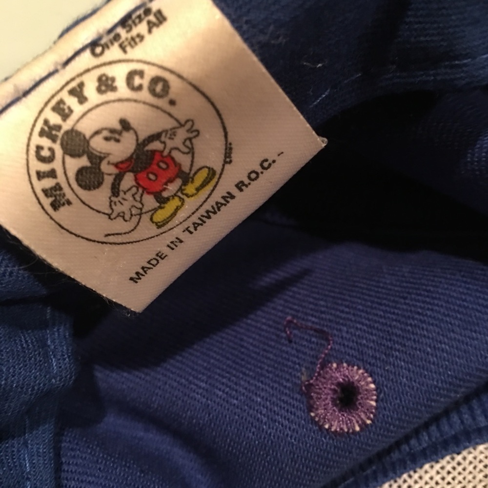 Mickey Mouse cap - Picture 4 of 4